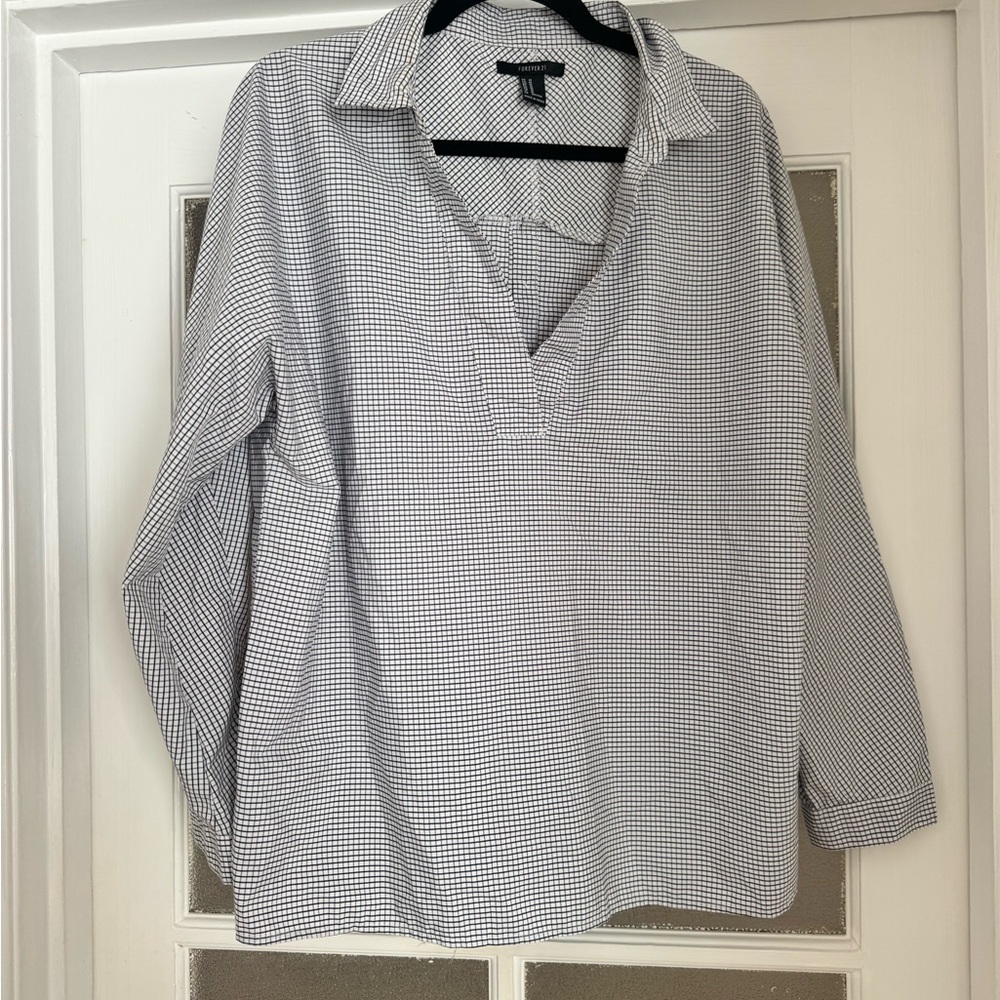 Forever 21 Grey and White Mini-Check Casual Button-Down